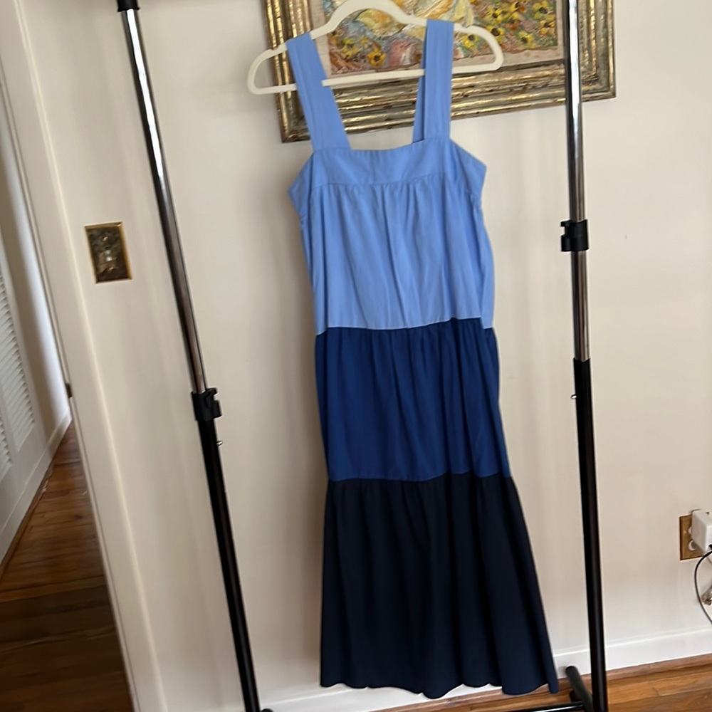 Sleeveless Zara blue navy black tiered dress.